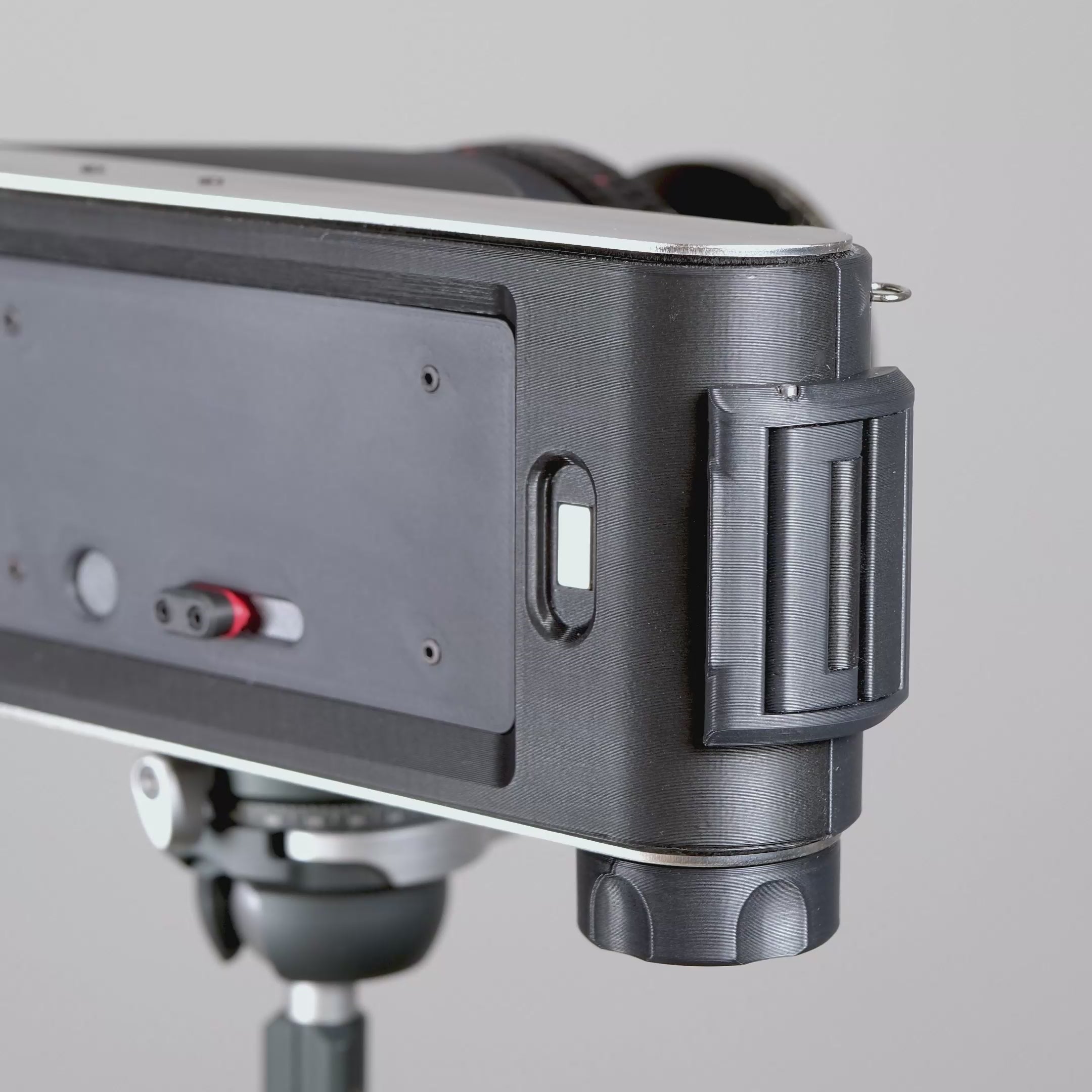 Magnetic Shutter Release Cable